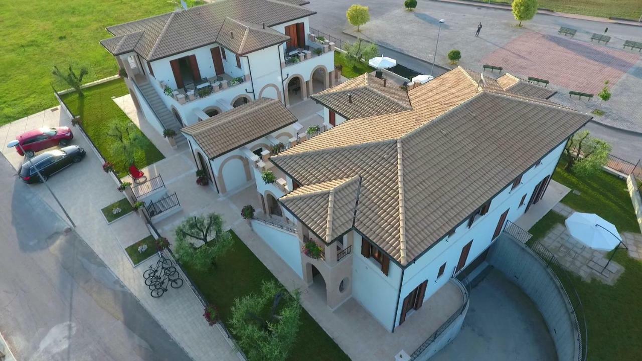 Residence Stella Del Gran Sasso Colledara Kültér fotó