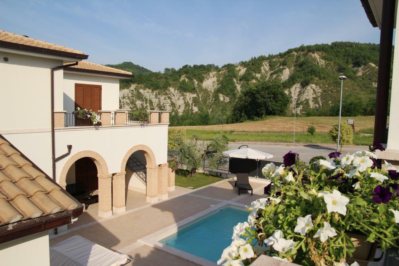 Residence Stella Del Gran Sasso Colledara Kültér fotó