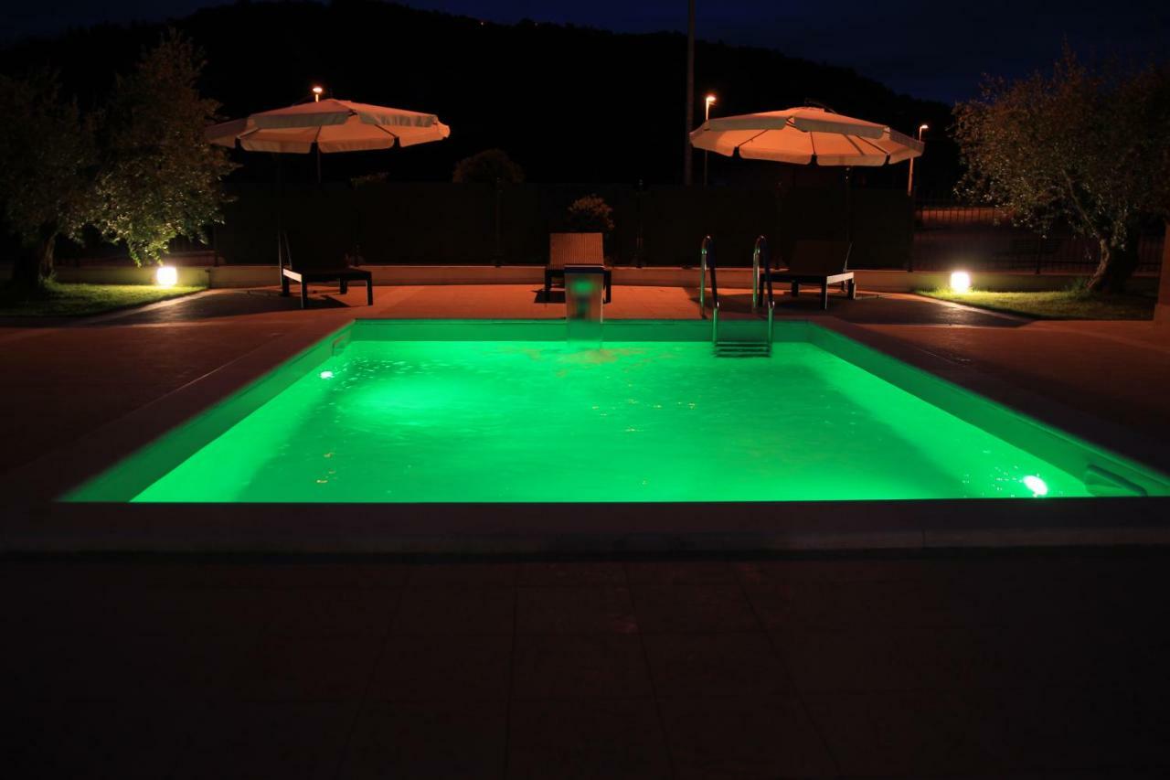 Residence Stella Del Gran Sasso Colledara Kültér fotó